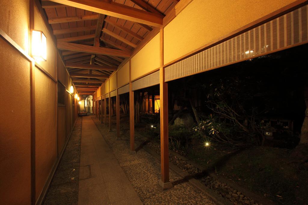 Sarugakyo Hotel Минаками Экстерьер фото